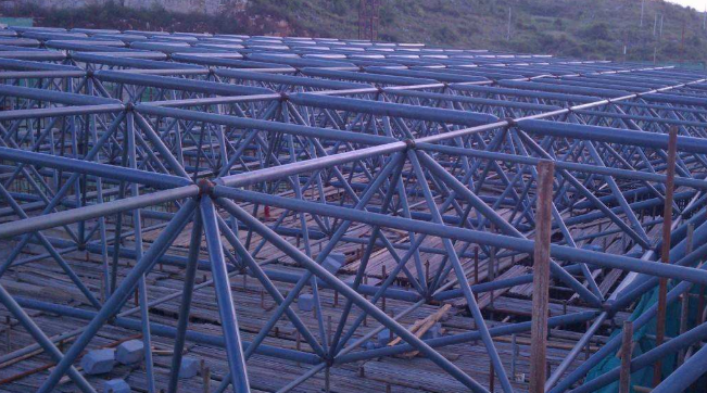 厦门概述网架加工中对钢材的质量的过细恳求